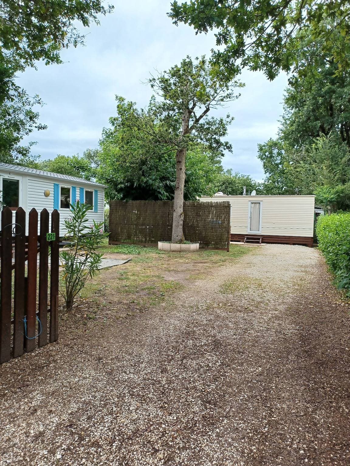 Foto 12 von 12: Charmanter Bungalow in Saint-Pierre-d'Oléron - Privater Garten