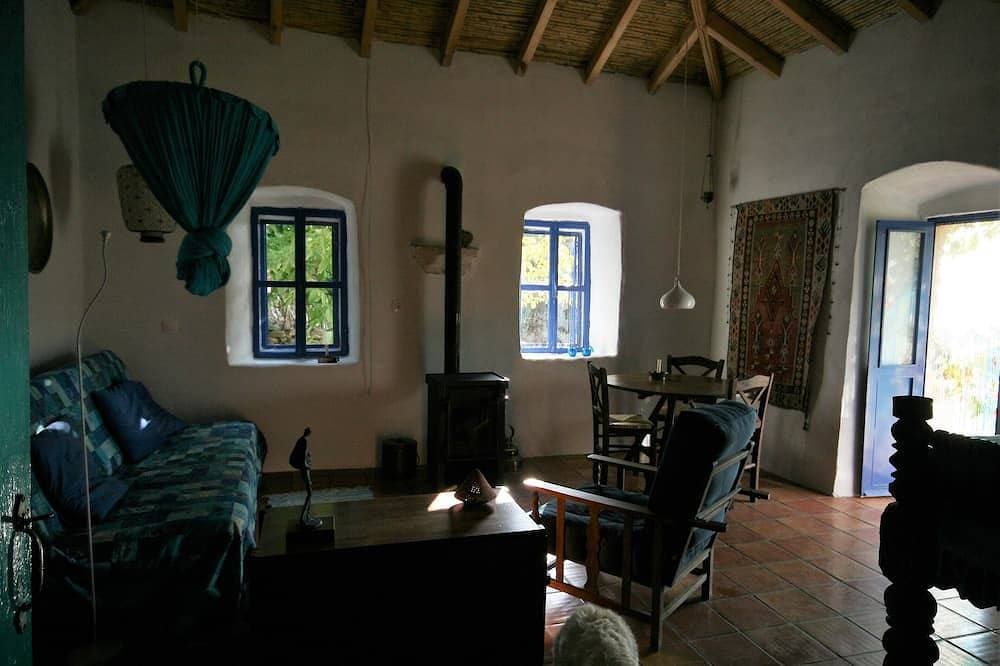 Foto 3 von 30: Wunderbares altes Steinhaus, mit Blick auf Meer und Bergen