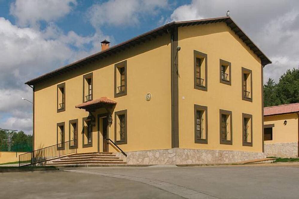 Foto 5 von 16: Landhaus (Vollvermietung) Centro Río Lobos für 4 Personen