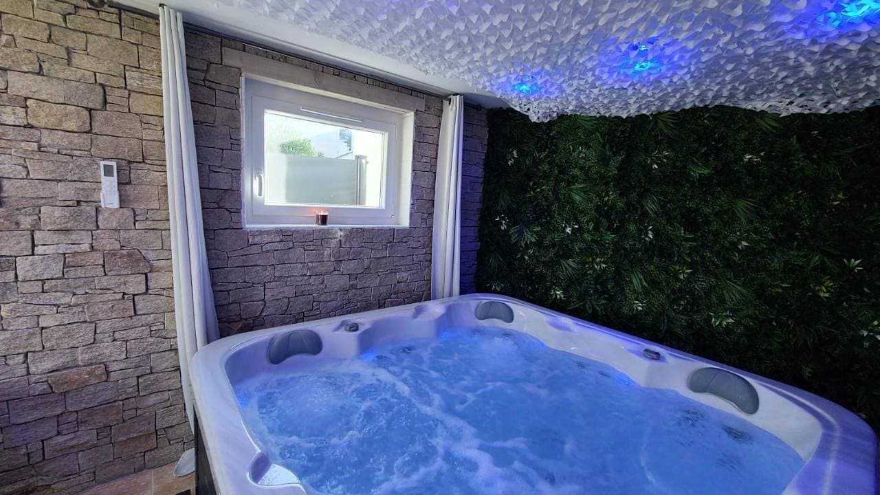 Foto 8 von 28: Double Room with Private Bathroom