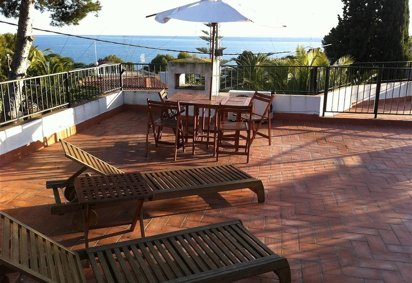 Holiday villa for rent in Tarragona 1