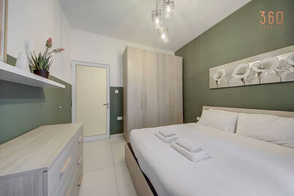 Foto 2 von 24: Fully equipped 1Br Apt with WIFI & AC in Gzira!