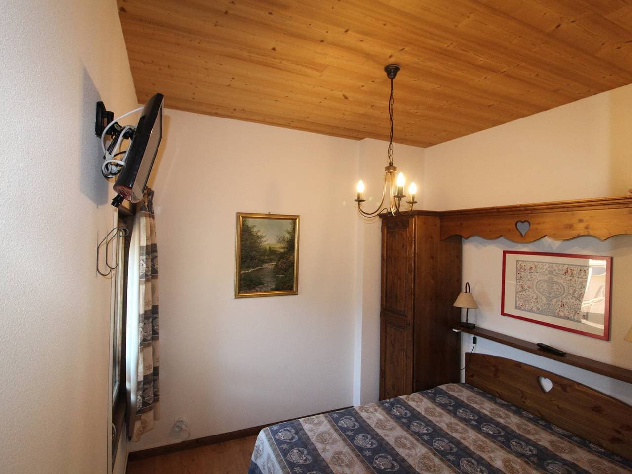 Foto 4 von 16: Geräumige Wohnung für 6, Bergblick, 2 Schlafzimmer, Wifi