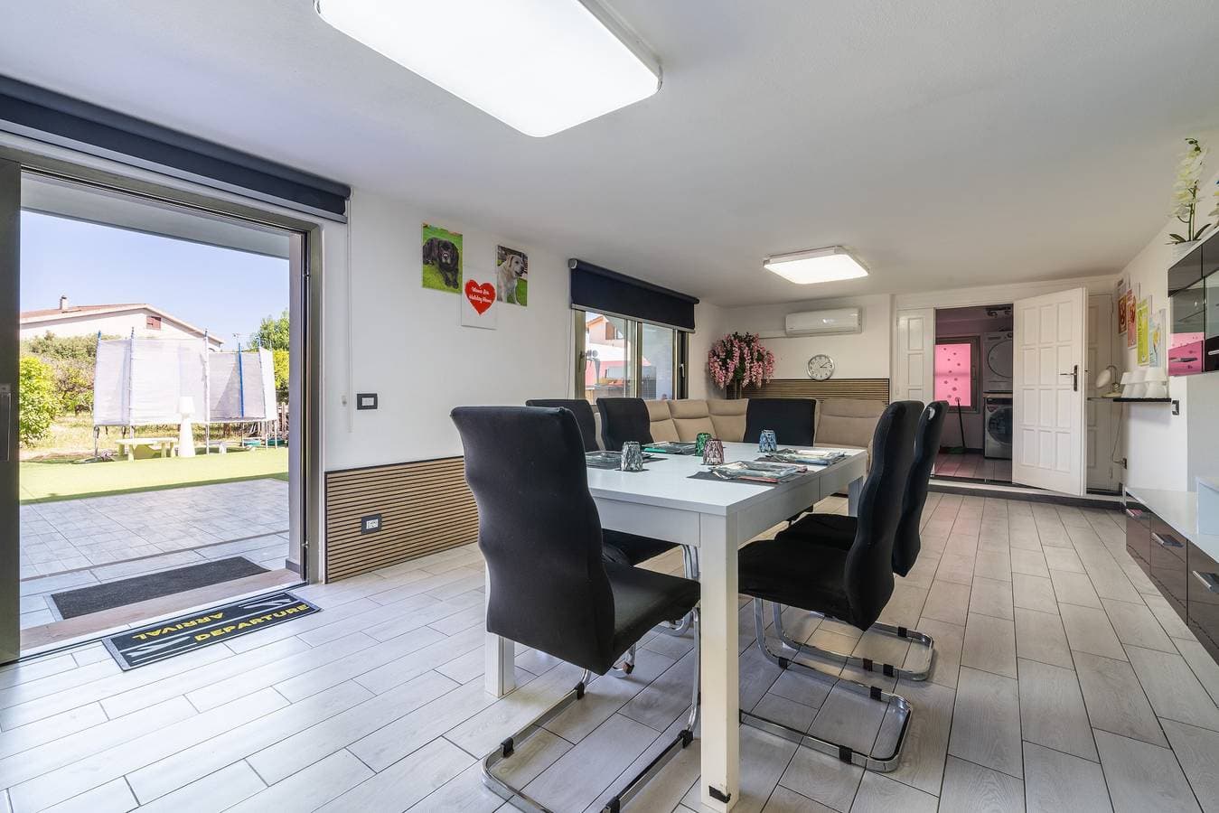 Momolea Holiday Home 1