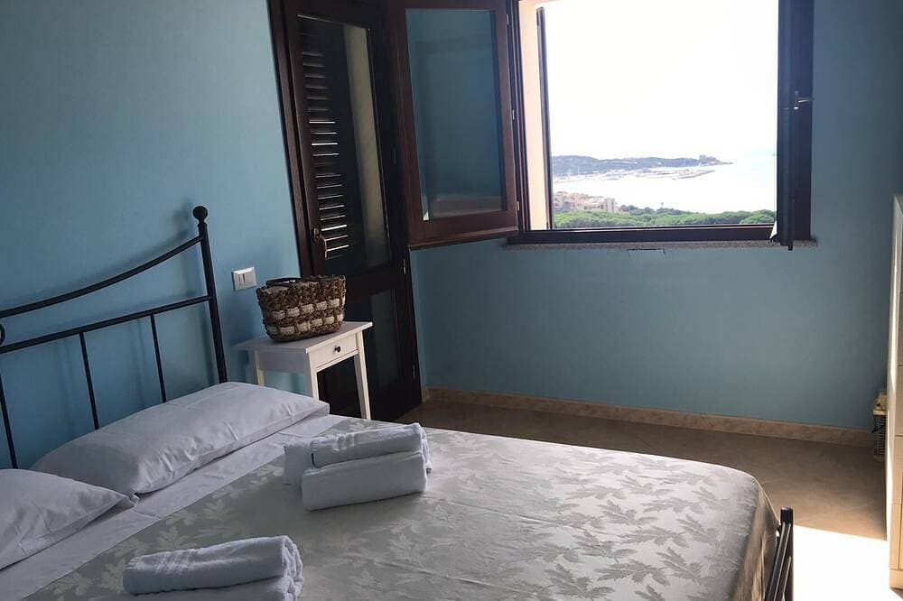 Foto 2 von 30: Campulongu, Villa mit Panoramapool 350 Meter vom Meer entfernt