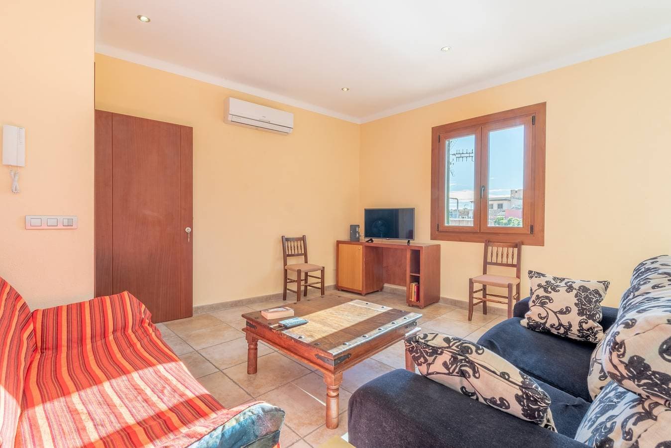 Foto 5 von 25: Gemütliche Ferienwohnung mit WLAN, Klimaanlage und Terrasse