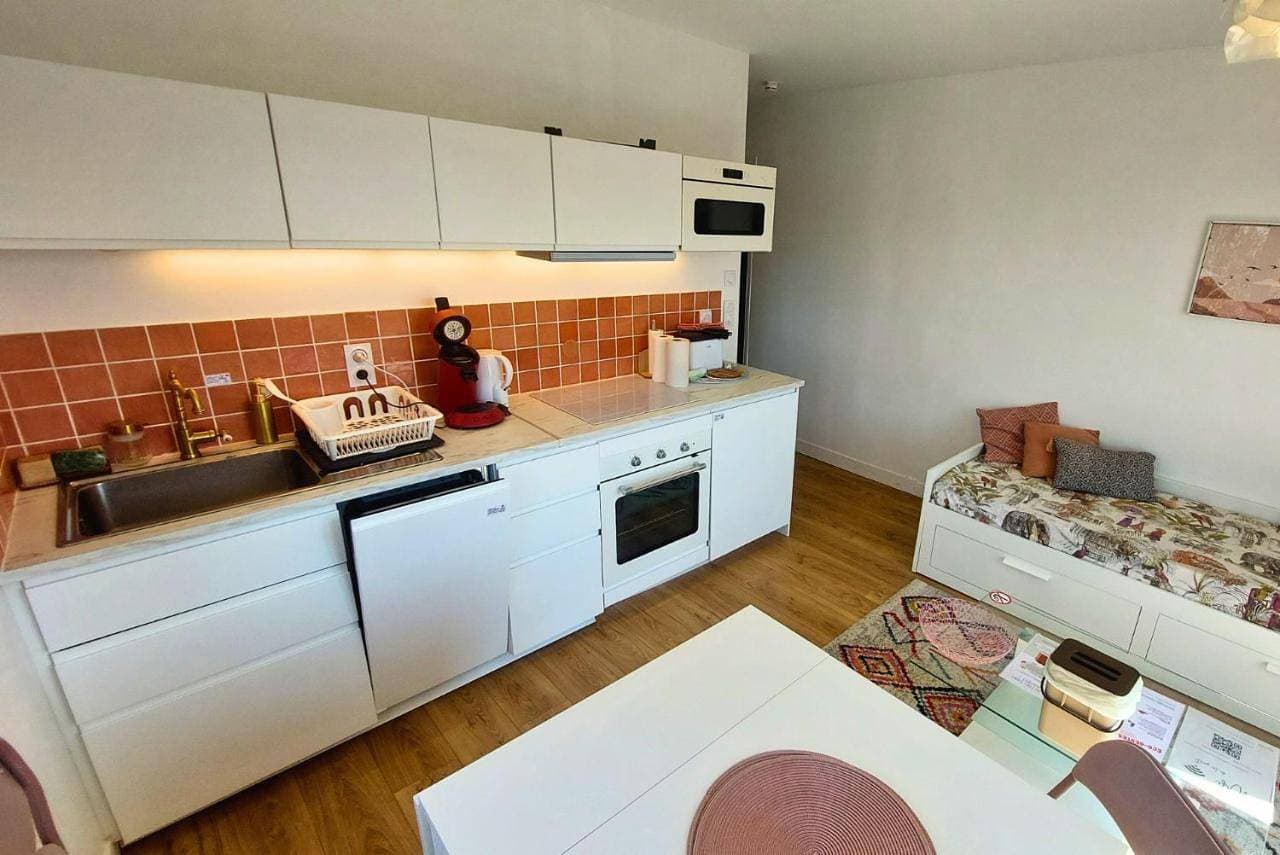 Foto 5 von 28: One-Bedroom Apartment