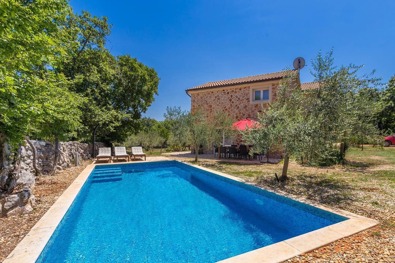 Foto 8 von 64: Ferienhaus Alyssa mit pool auf der Insel Krk, 3km vom Sandstrand