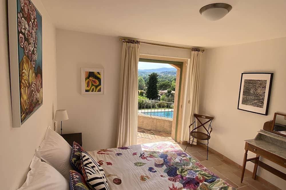 Foto 2 von 18: Splendid View and Relaxing Villa