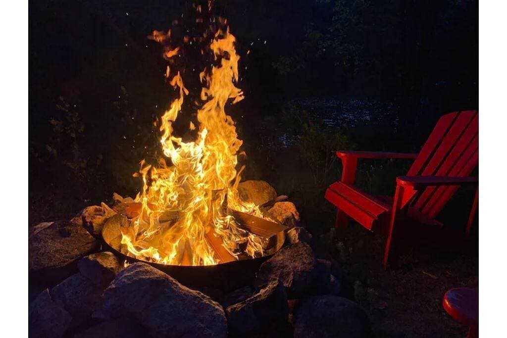 Foto 5 von 26: Lac Lola Waterfront Cottage 45 min from Ottawa