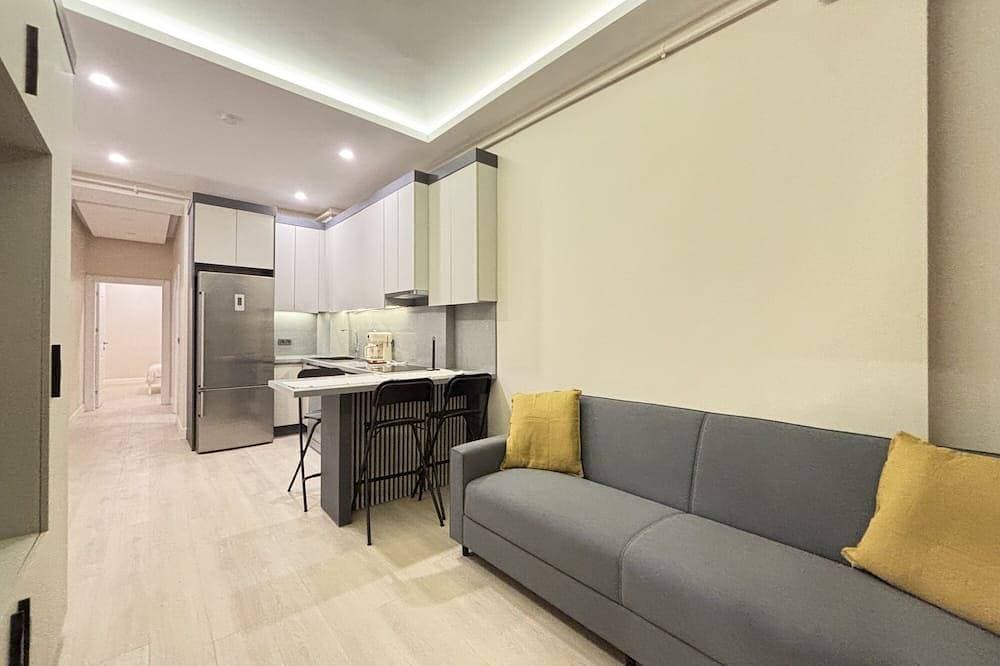Foto 1 von 19: Elegant 2Br Residence in Şişli – Modern Living