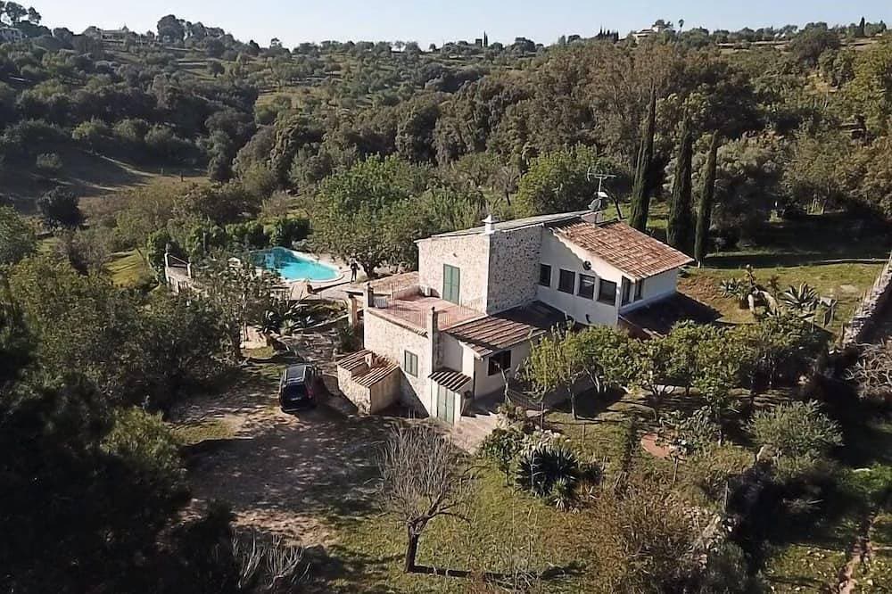 Entspannen & Abschalten: Stilvolle Finca mit Pool, Weitblick & absoluter Ruhe 1