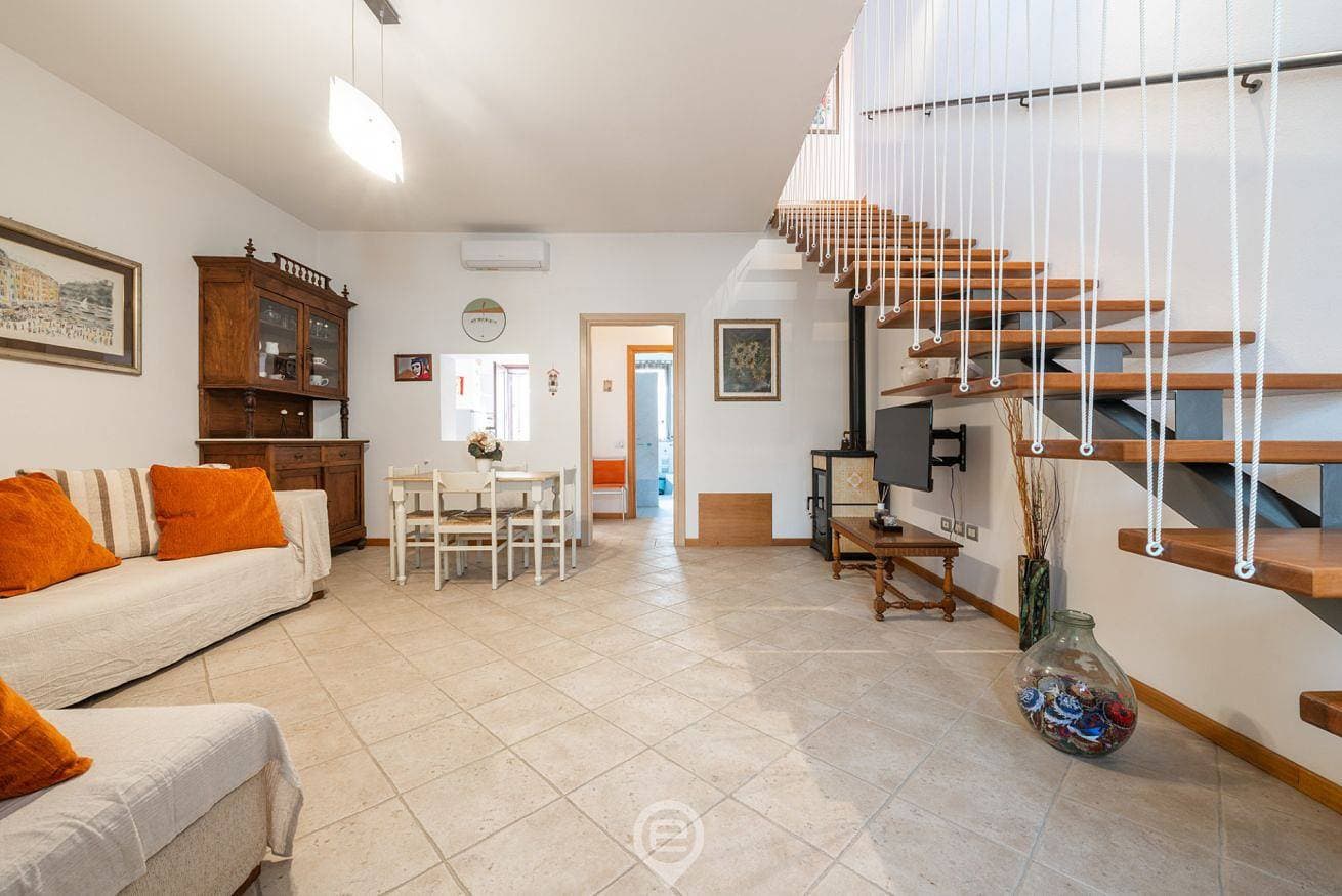 Foto 3 von 40: Ferienhaus für 4 Personen mit Balkon/Terrasse