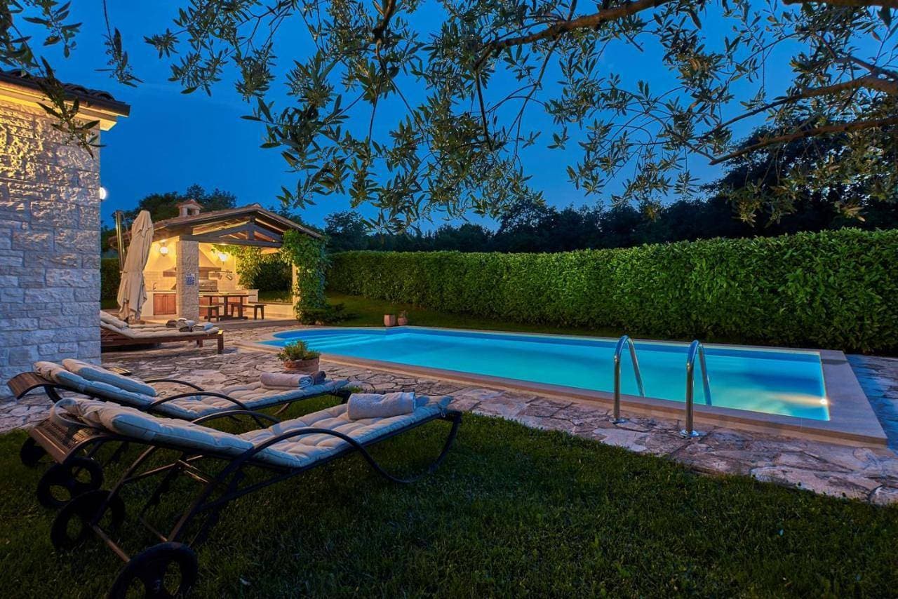 Foto 7 von 63: Villa with Private Pool