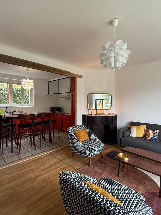 Pleasant 3-Bedroom House 1