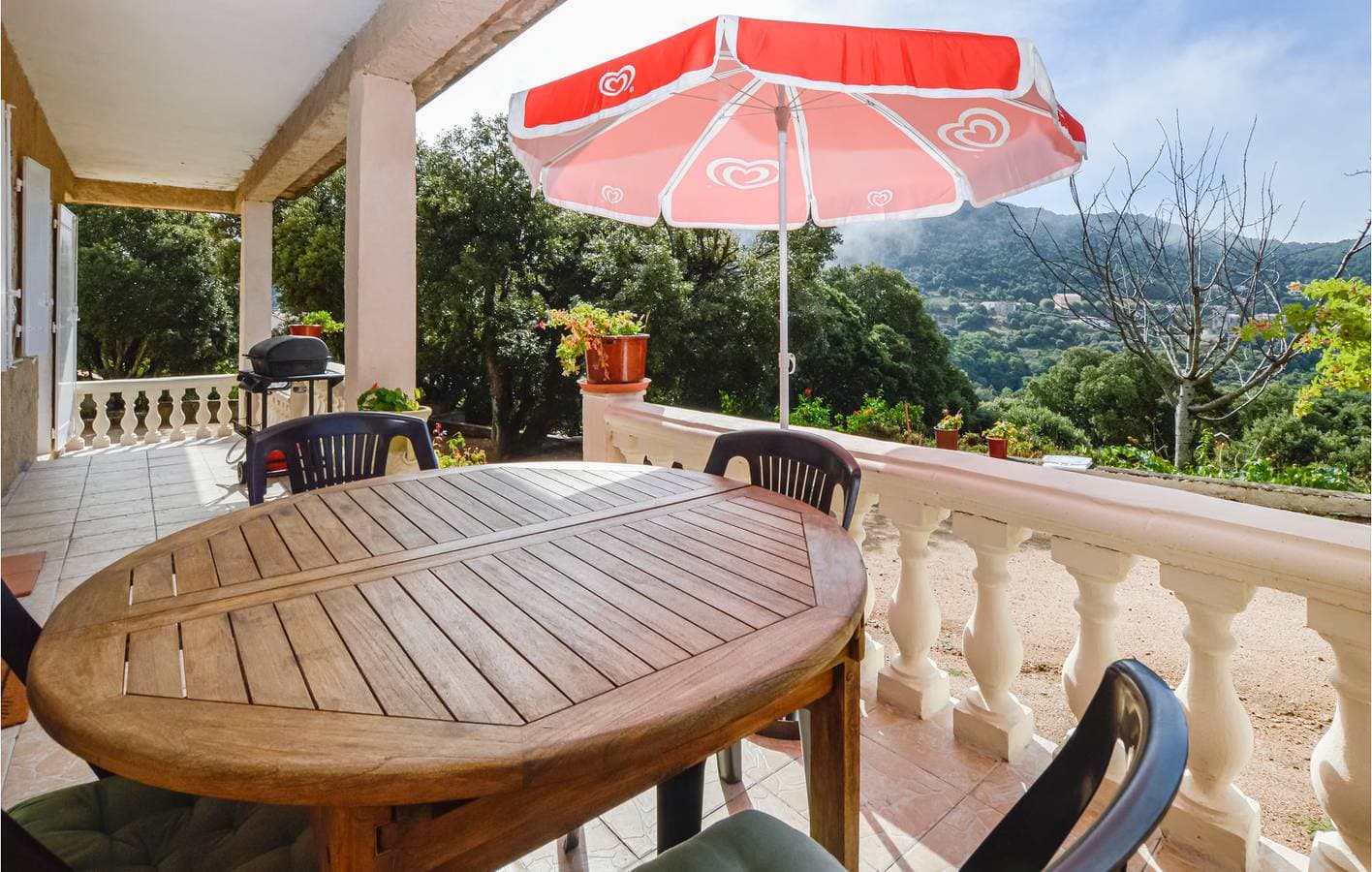 Foto 5 von 22: Gemütliche Wohnung mit Terrasse, Parkplatz & WiFi 800m von Coti-Chiavari