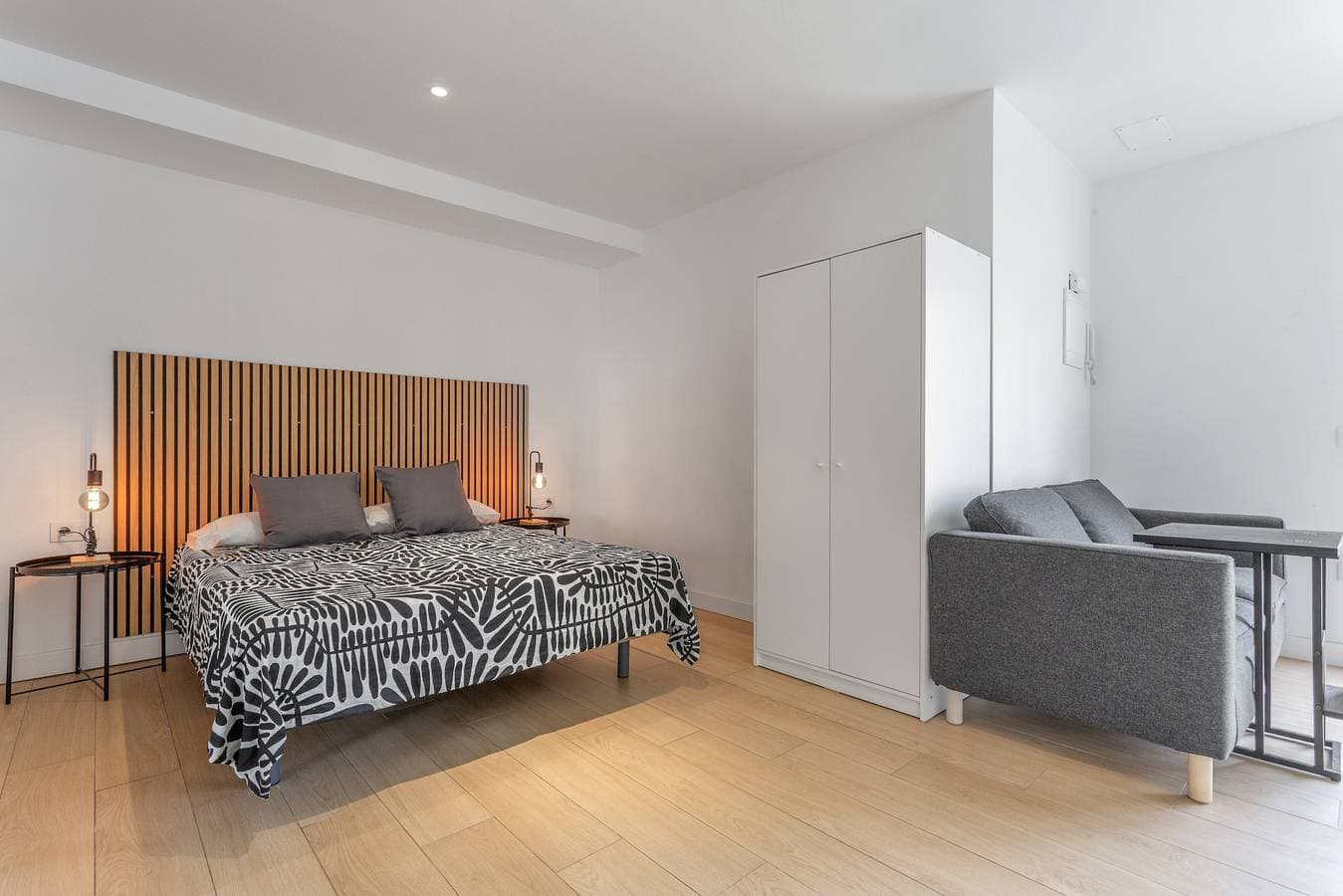 Foto 11 von 23: Ferienstudio 'Hermoso Atico Vistabella' mit privater Terrasse und WLAN