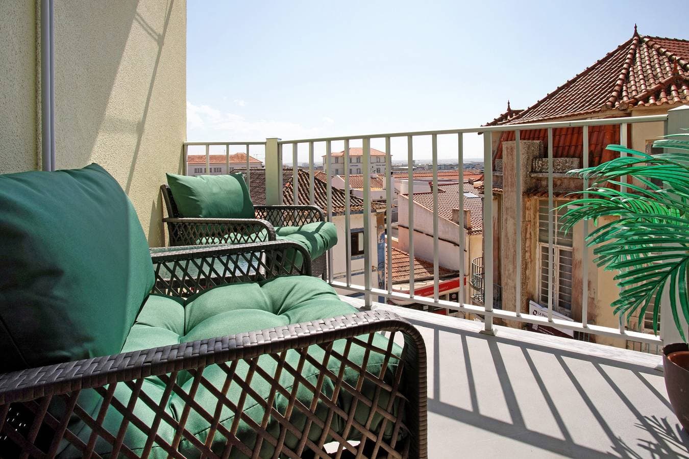 Foto 2 von 26: Ferienwohnung 'Home Away From Home' mit Balkon und WLAN