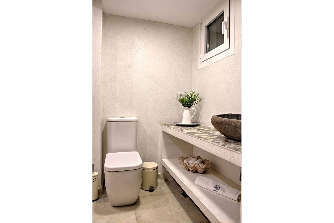 Foto 7 von 36: Villa für 5 Personen mit Terrasse