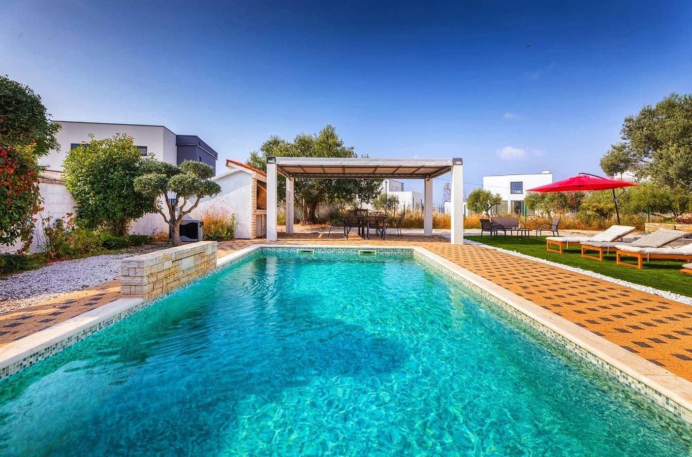 Villa Sunshine with Private Heated Pool 1