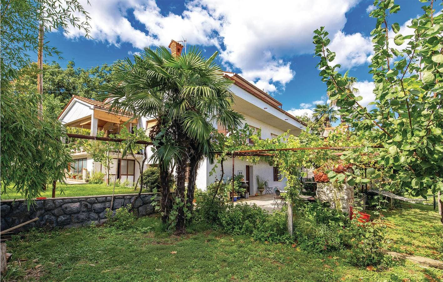 Foto 2 von 28: Gemütliche Ferienwohnung mit Terrasse, WLAN und 2 km entferntem Strandzugang