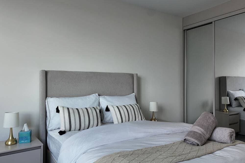 Foto 10 von 28: 2 Bed • Free Parking • Wi‑Fi • Heathrow Airport