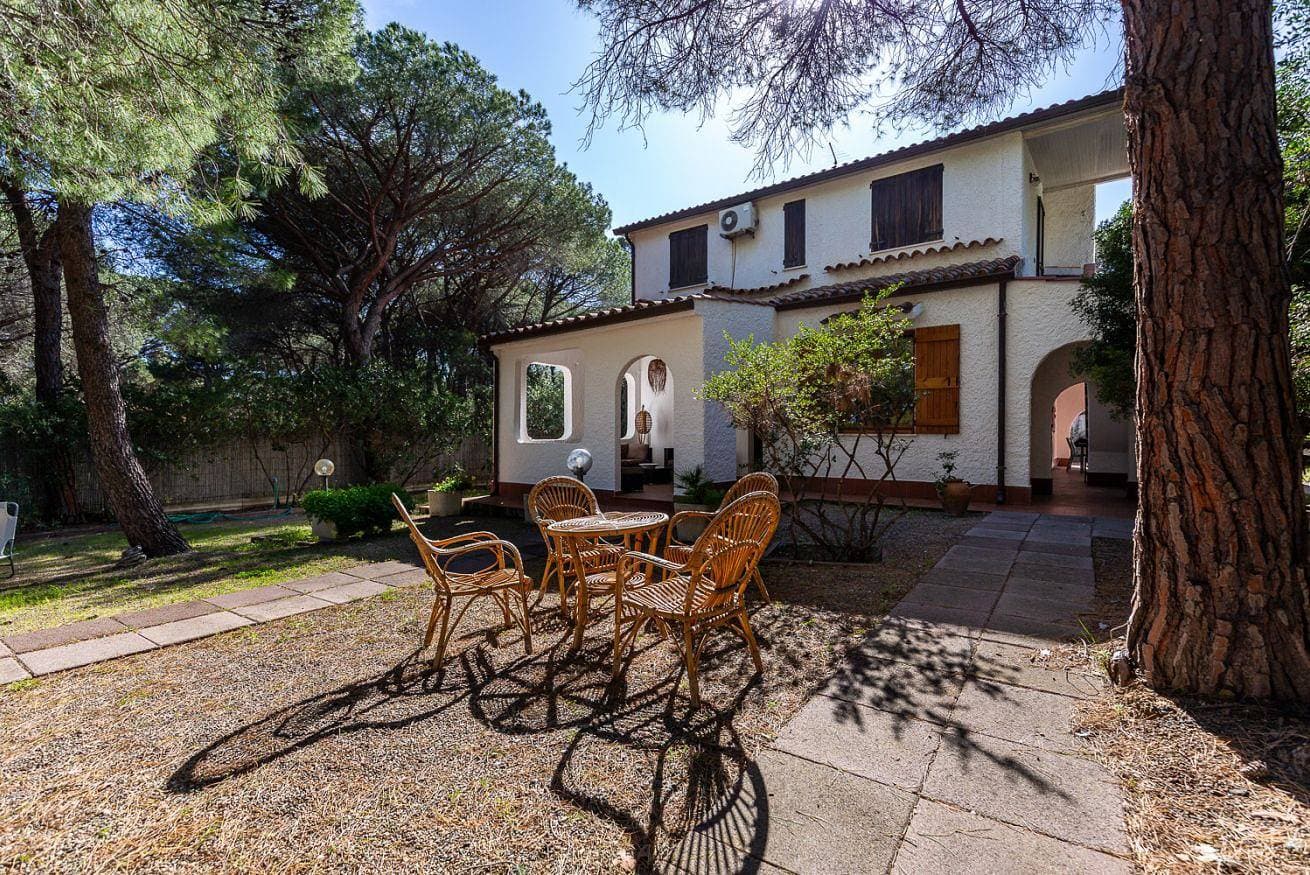 Foto 4 von 55: Villa für 6 Personen mit Garten