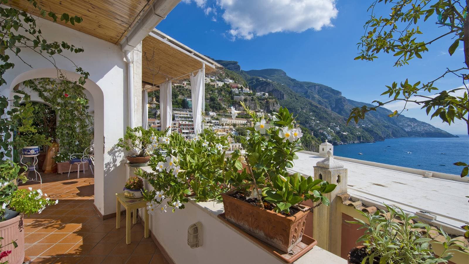 Foto 6 von 47: Villa für 6 Personen mit Terrasse