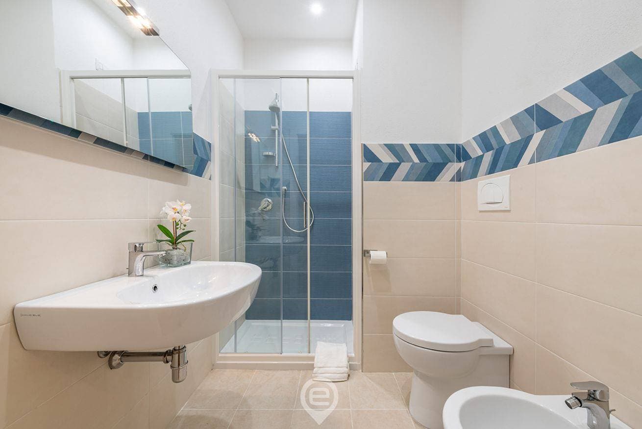 Foto 4 von 26: Zimmer für 2 Personen mit Balkon/Terrasse