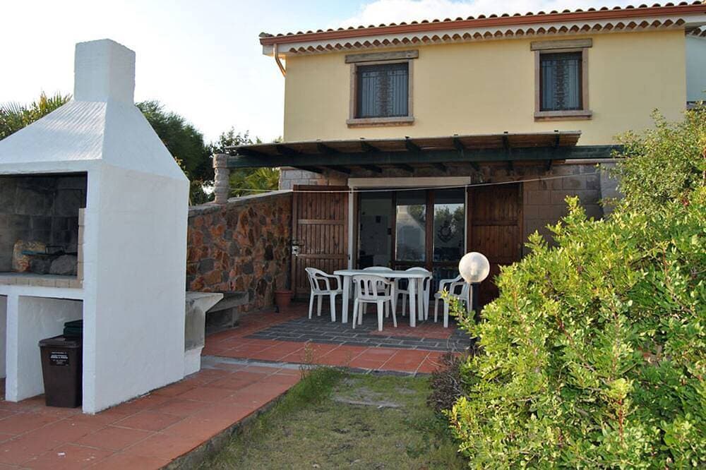 Wohnung mit großer Veranda, San Antioco, 1000 Meter von Cala Sapone entfernt 1