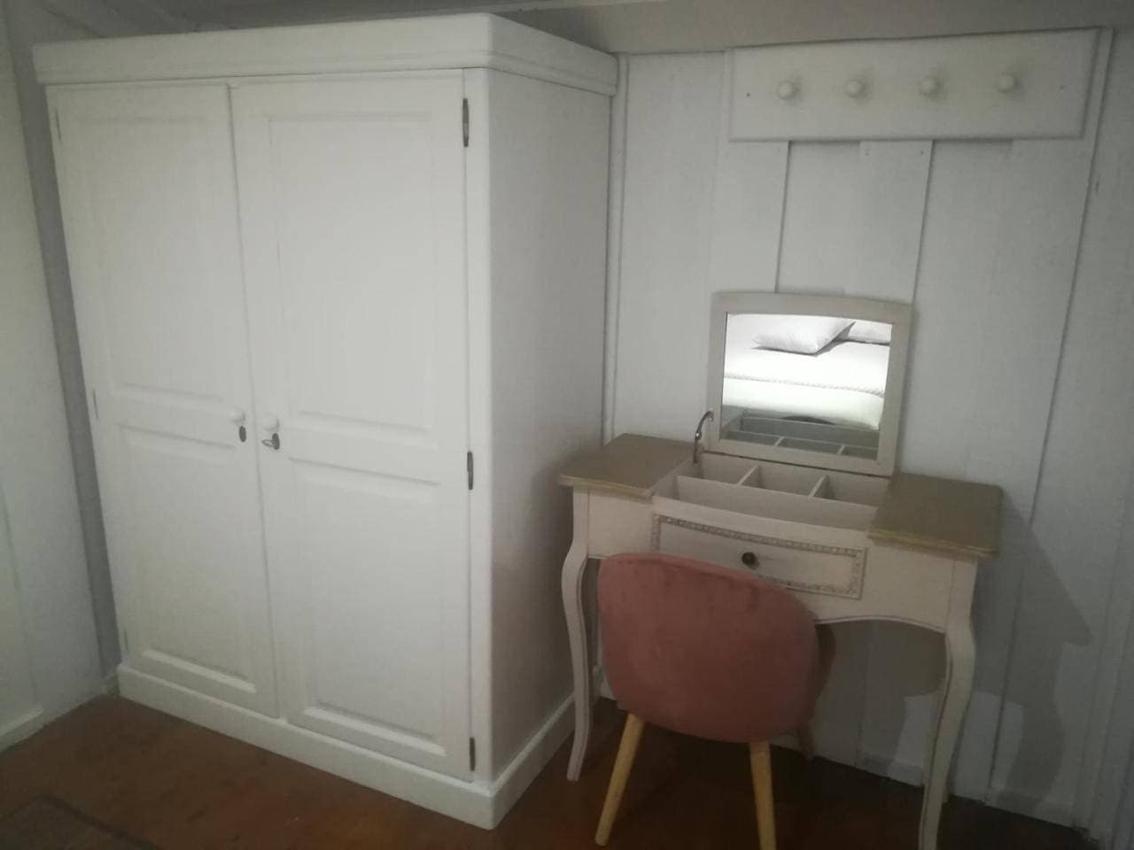 Foto 9 von 12: Two-Bedroom House