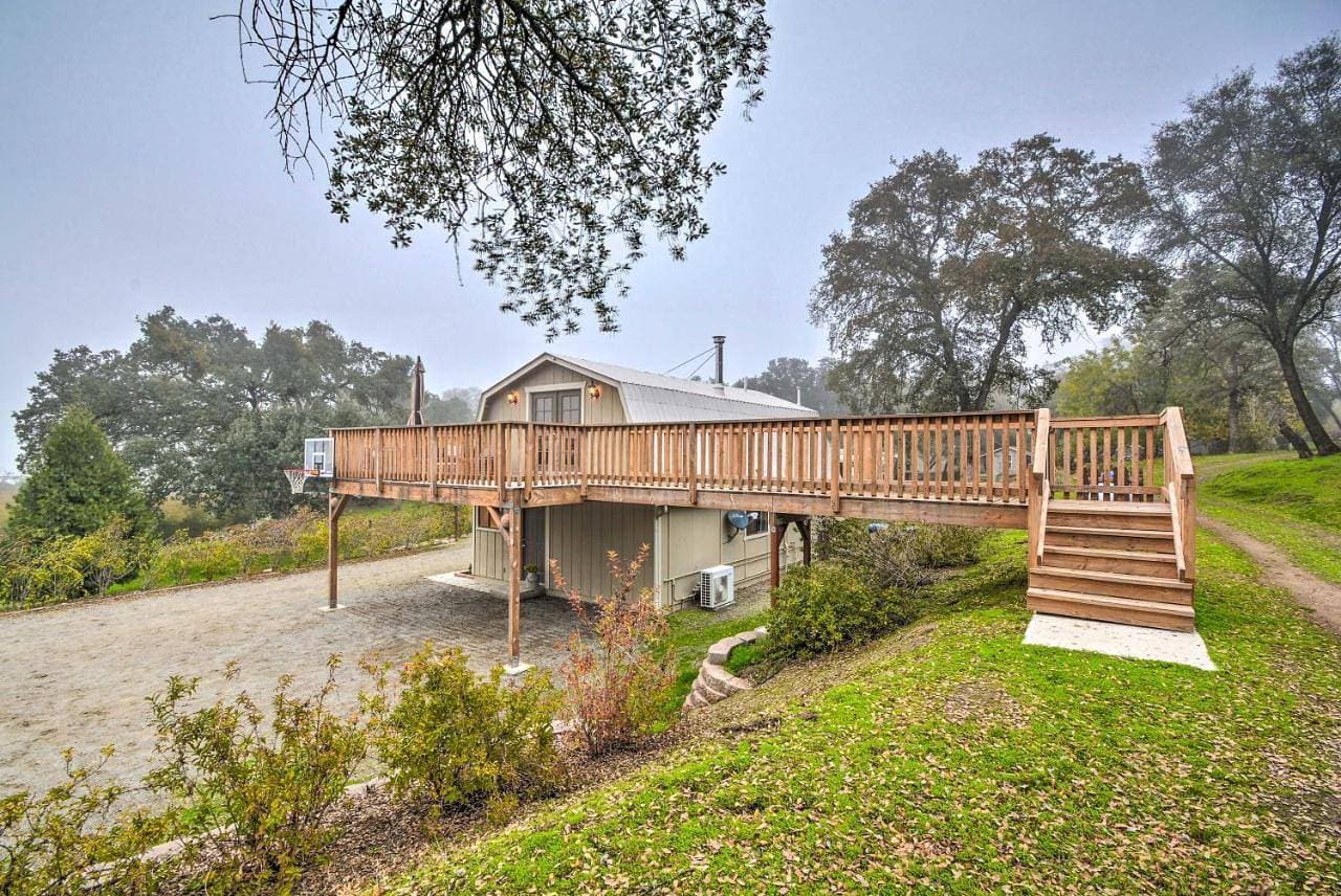 Family Home Near Kings & Sequoia National Parks! 1