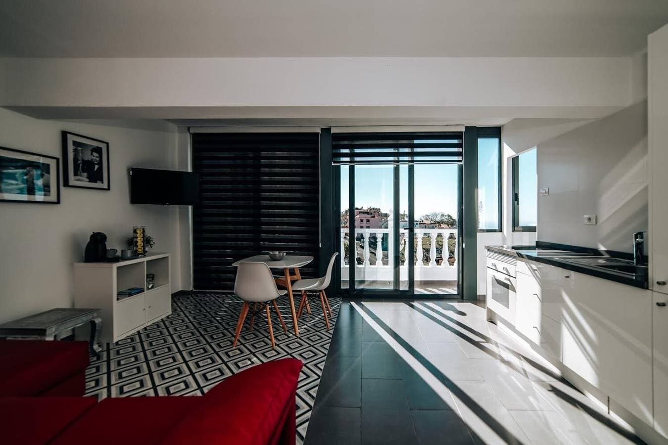 Foto 9 von 36: Ferienapartment San Juan mit Meerblick, Bergblick und Balkon