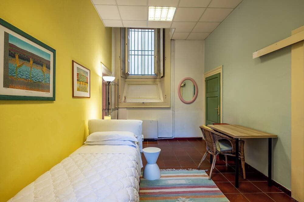 Foto 7 von 30: Cozy Corner in Brescia Center - Dogeshouse