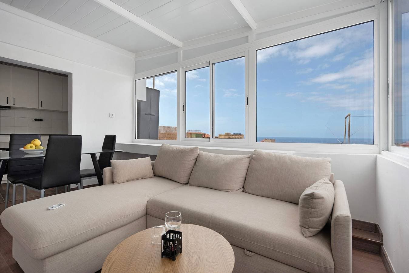 Foto 4 von 24: Ferienwohnung "Ático La Dehesa" mit Meerblick und privater Terrasse