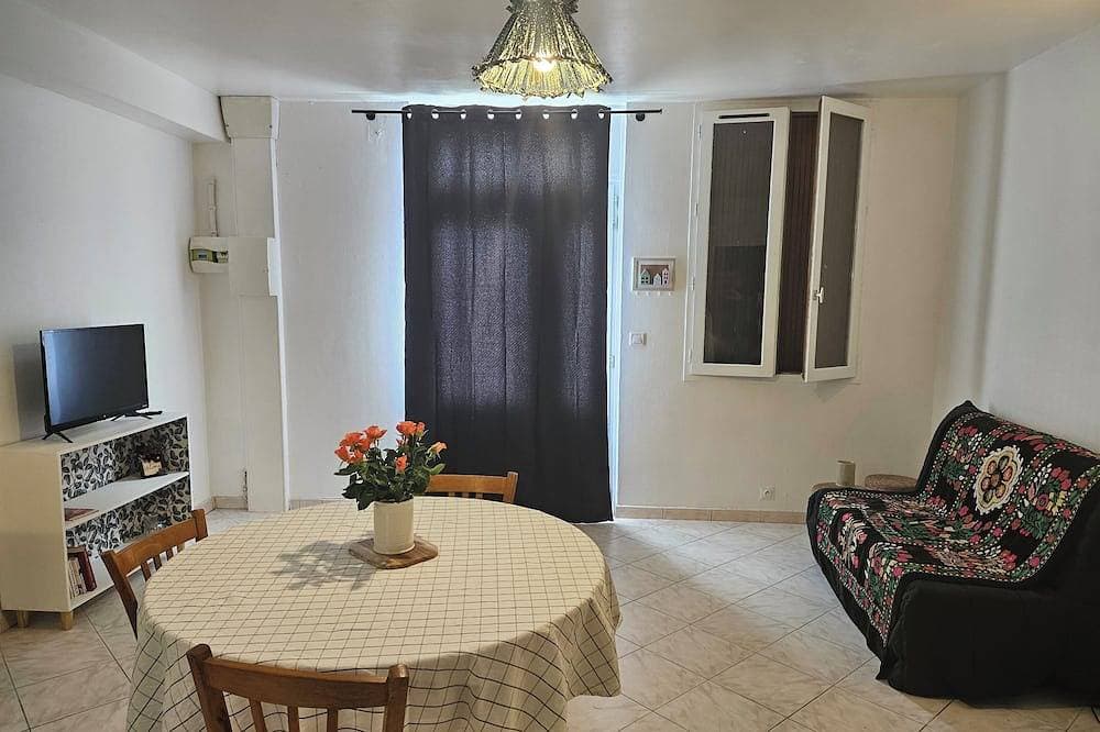 Foto 8 von 17: Apartment 40 m² near the Canal de la Robine