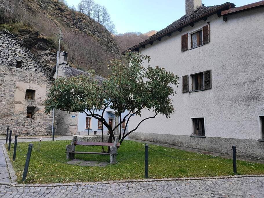 Foto 5 von 55: Two-Bedroom Apartment