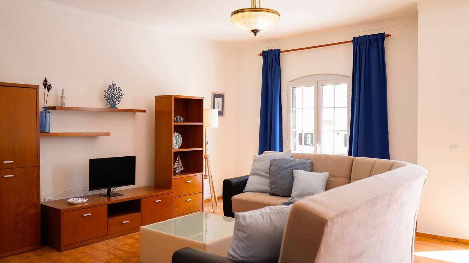 Foto 3 von 35: Ferienwohnung für 5 Personen mit Terrasse