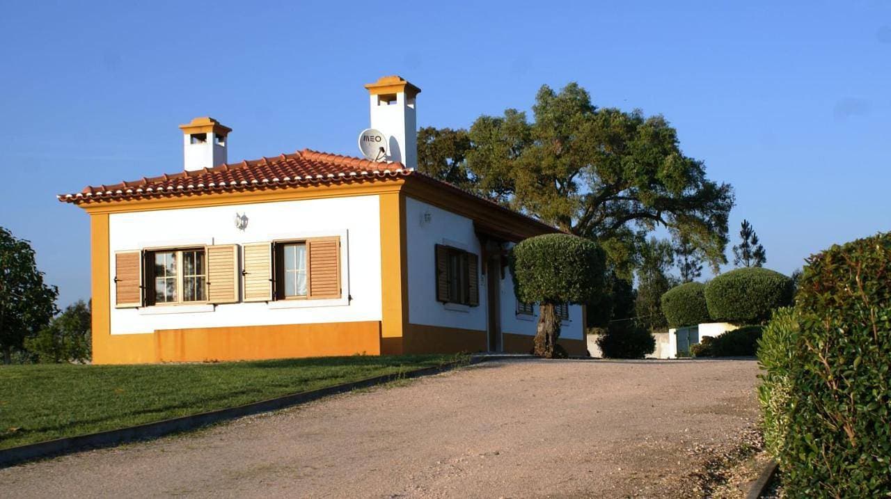 Foto 4 von 17: Two-Bedroom House