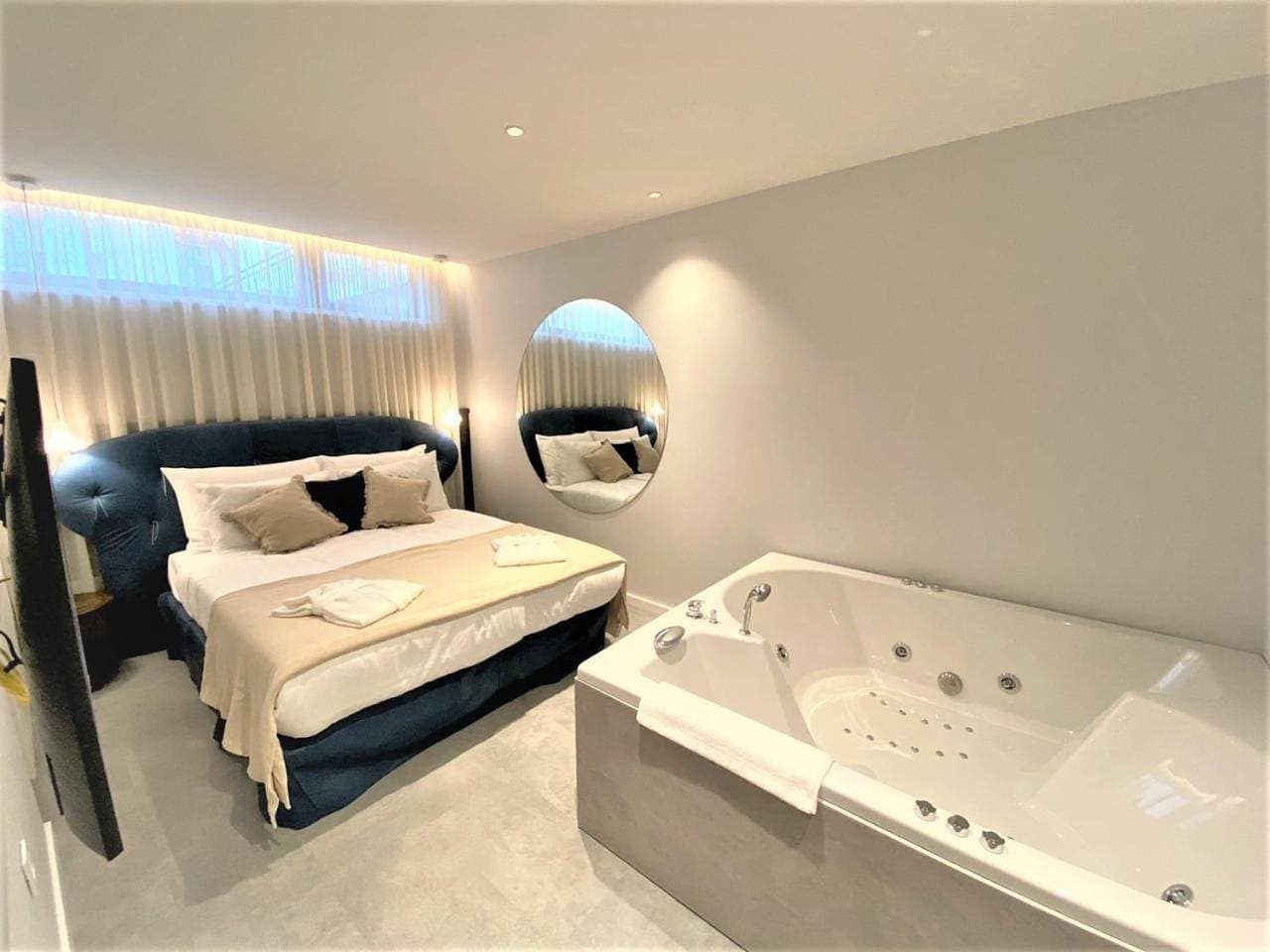 Foto 9 von 21: Suite with Spa Bath