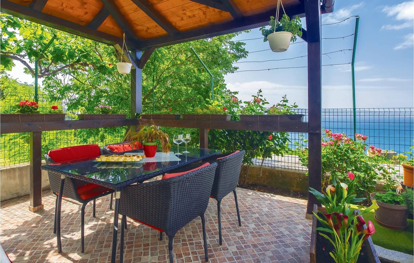 Foto 8 von 26: Apartment mit Meerblick, Terrasse, WLAN und Parkplatz – 1,5 km zum Strand