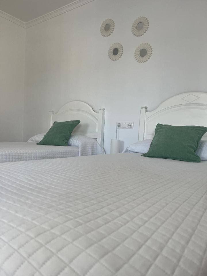 Foto 10 von 13: Double Room with Private Bathroom