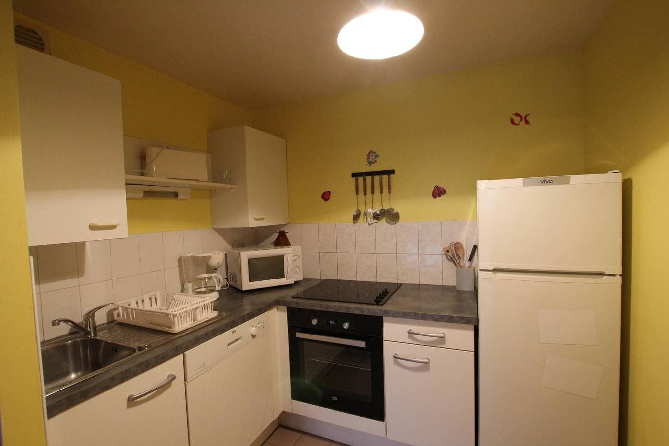 Foto 4 von 14: Ferienhaus am Strand mit Parkplatz, TV, Garten und Internet
