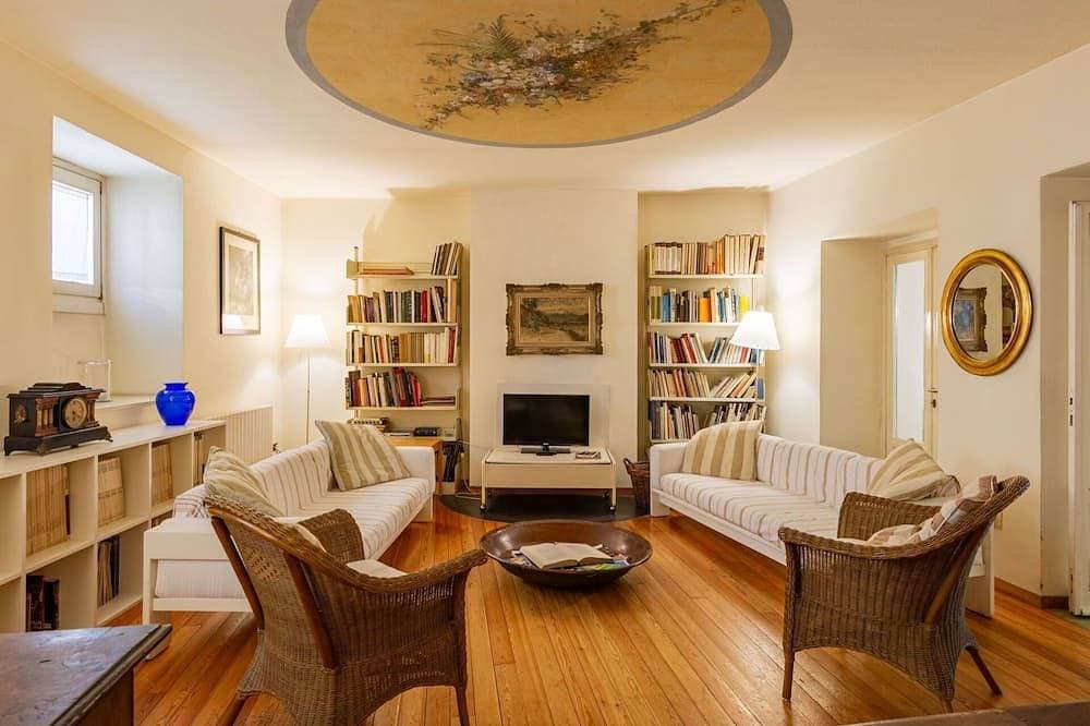 Wunderbares alleinstehendes Ferienhaus für 6 Leute mit  W-Lan, Terrasse und Haustiere erlaubt 1