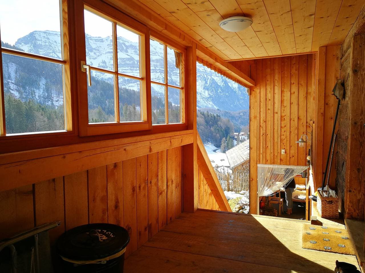 Foto 3 von 38: Ferienhaus 'Ferienhaus-Bregenzerwald' mit Bergblick, privater Terrasse und Wi-Fi
