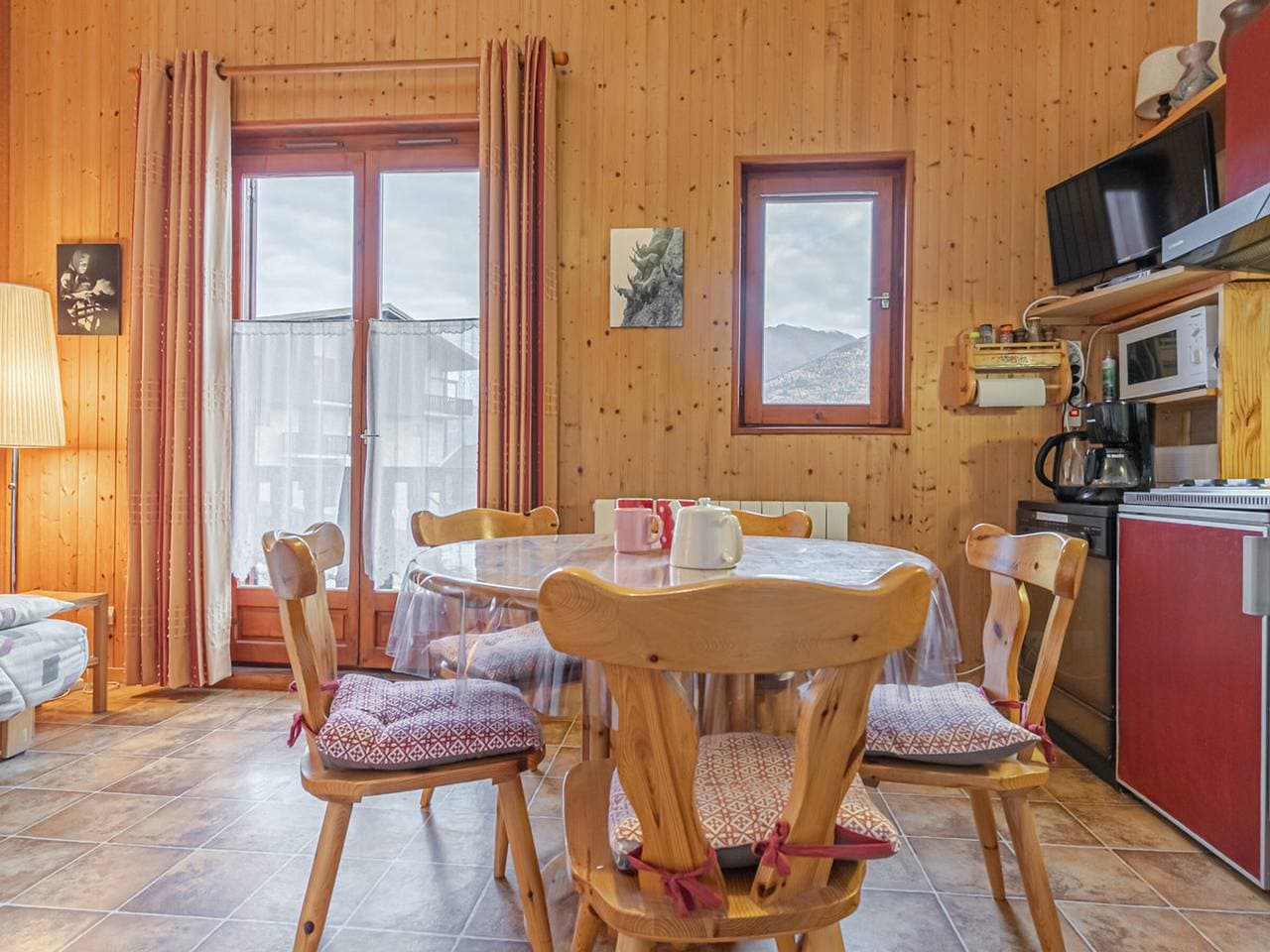 Wohnung mit Balkon und WLAN, nahe der Pisten 1
