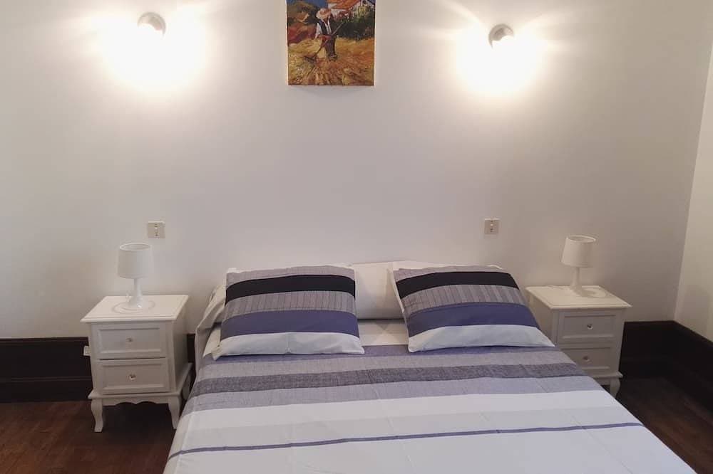 Foto 5 von 30: Traditionelles, baskisches Ferienhaus mit Swimmingpool und Sommerküche