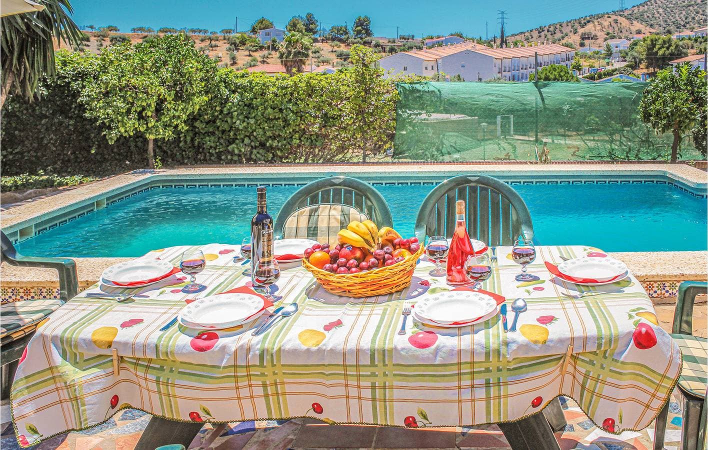 Foto 6 von 32: Rückzugsort am Pool mit Außengrill und Wi-Fi