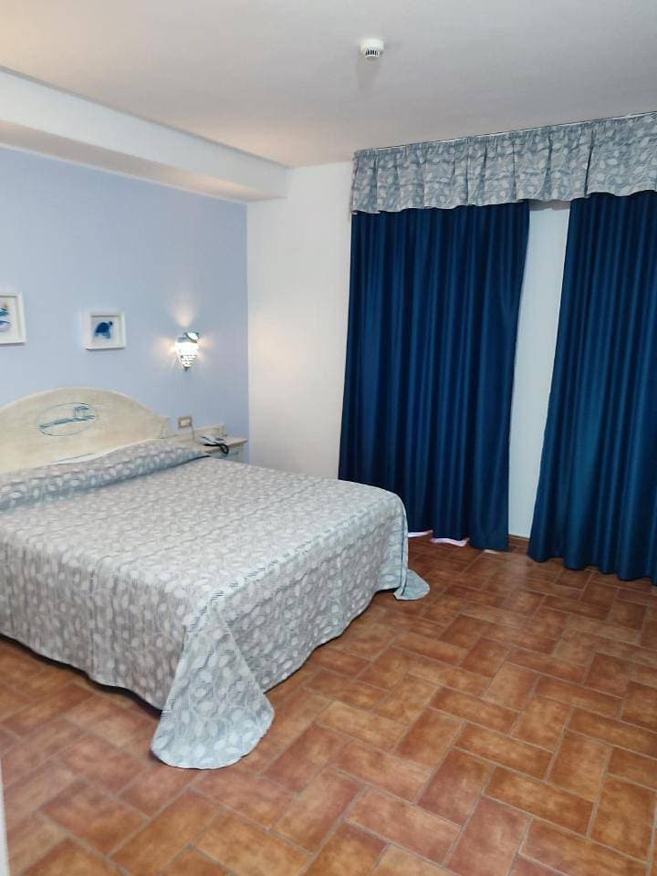 Foto 7 von 12: Double Room - Disability Access