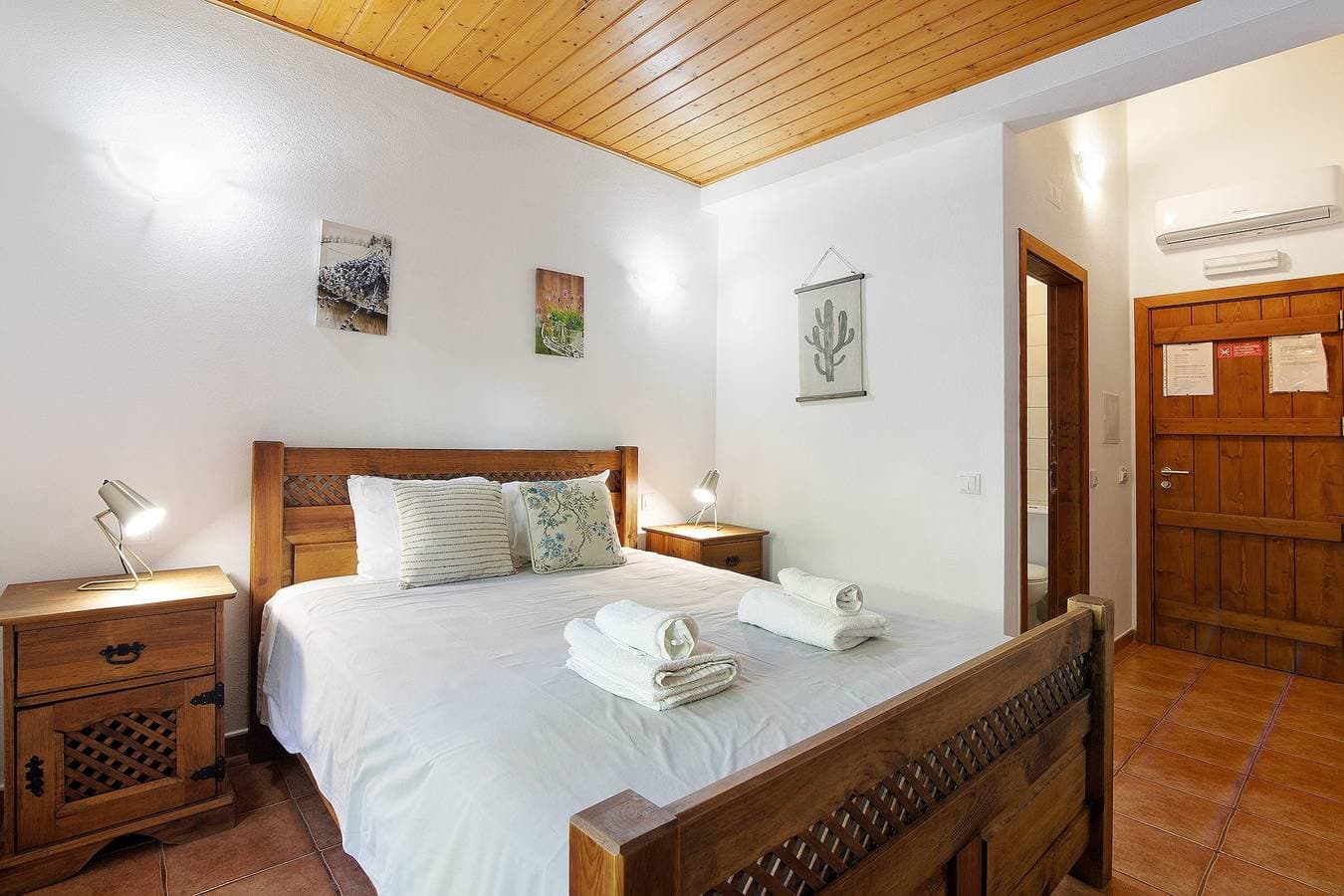 Foto 8 von 28: Landhaus Vale do Asno – Zimmer „Quarto 5“ mit Gemeinschaftspool, WLAN & Klimaanlage